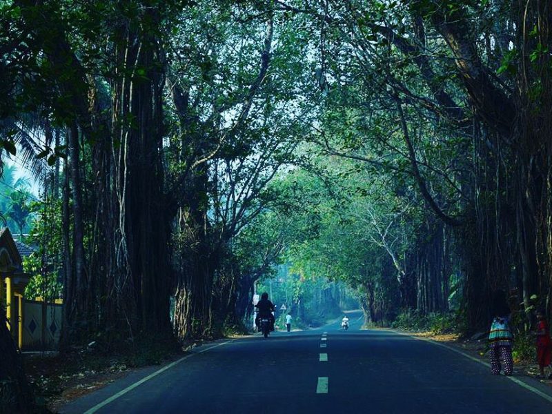 valanchery-angadippuram-road